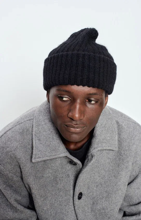 Beanie East Referentie: EAST22AH26