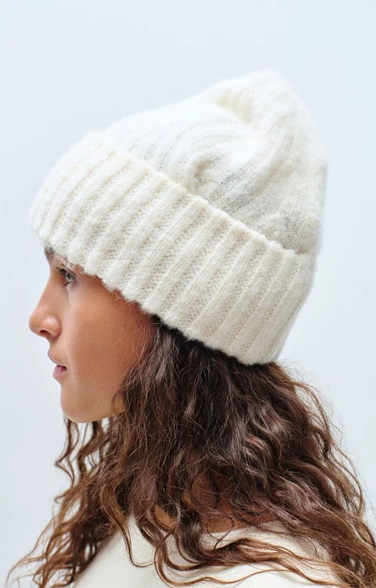 Beanie East Referentie: EAST22AH26