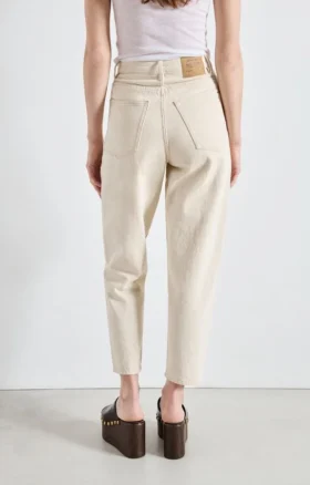 Damesjeans met wijd uitlopende pijpen van Tineborow Artikelnummer: TINE11AH26