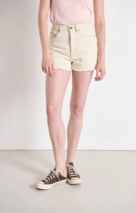Damesshort Tineborow Artikelnummer: TINE09DH26