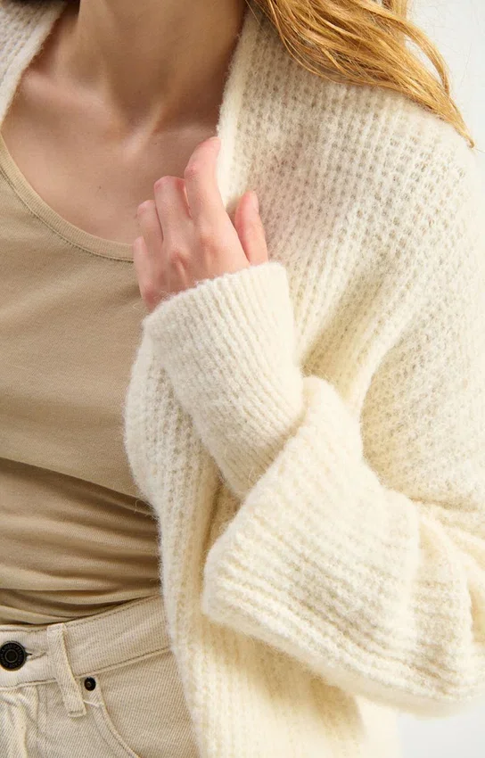Damesvest East Artikelnummer: EAST19AH26