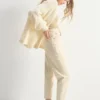 Damesvest East Artikelnummer: EAST19AH26