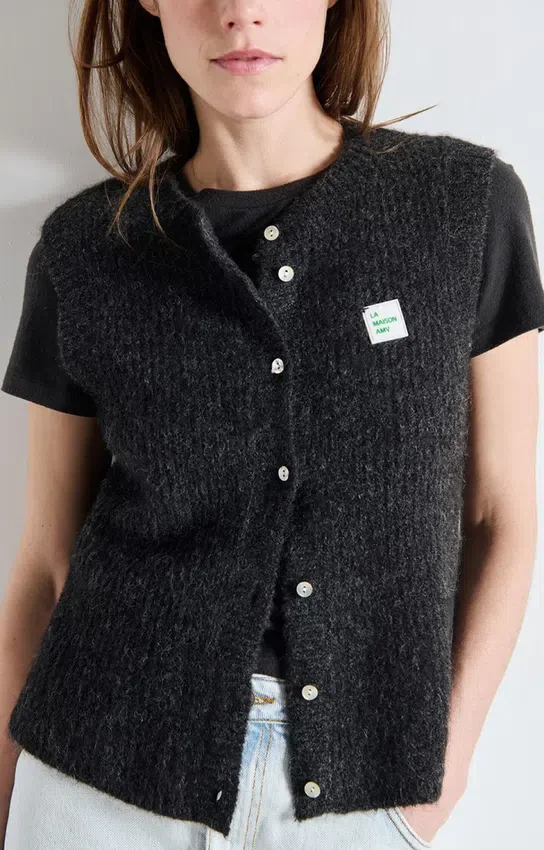 Damesvest East Referentie: EAST19MH26
