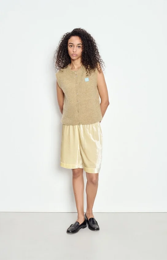 Damesvest East Referentie: EAST19MH26
