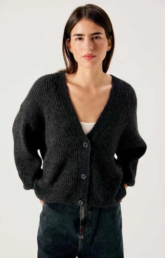Damesvest East Referentie: EAST19PH26