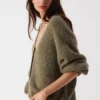 Damesvest East Referentie: EAST19PH26